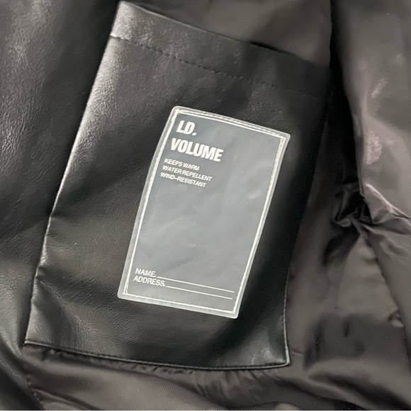 LADY VOLUME vegan leather cropped jacket - Picture 2 of 3